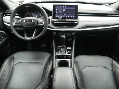 Used 2023 Jeep Compass Latitude AWD/4WD image 6