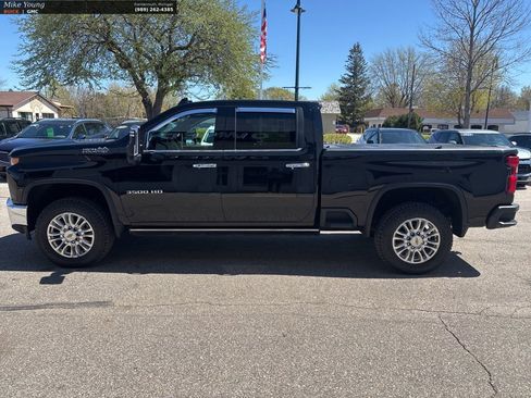 Used 2022 Chevrolet Silverado 3500 High Country AWD/4WD image 8