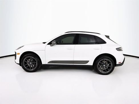New 2026 Porsche Macan Turbo image 2