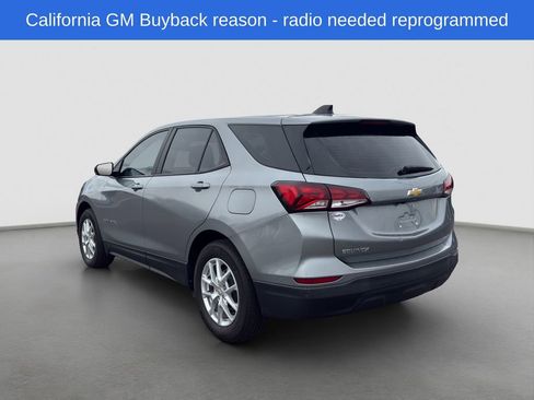 Used 2023 Chevrolet Equinox LS w/ Driver Confidence II Package FWD image 4