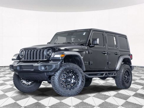 Used 2025 Jeep Wrangler Unlimited Sport AWD/4WD image 2