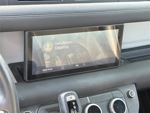 Used 2022 Land Rover Defender 90 X-Dynamic S image 8