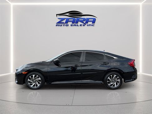 Used 2018 Honda Civic EX image 4