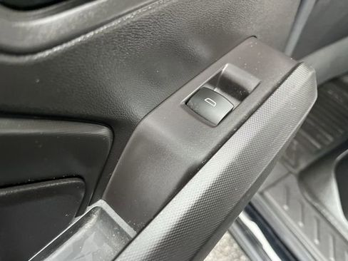 Used 2023 Chevrolet Colorado W/T image 33