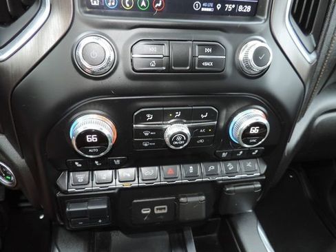 Certified 2022 GMC Sierra 2500 AT4 w/ AT4 Premium Plus Package image 31