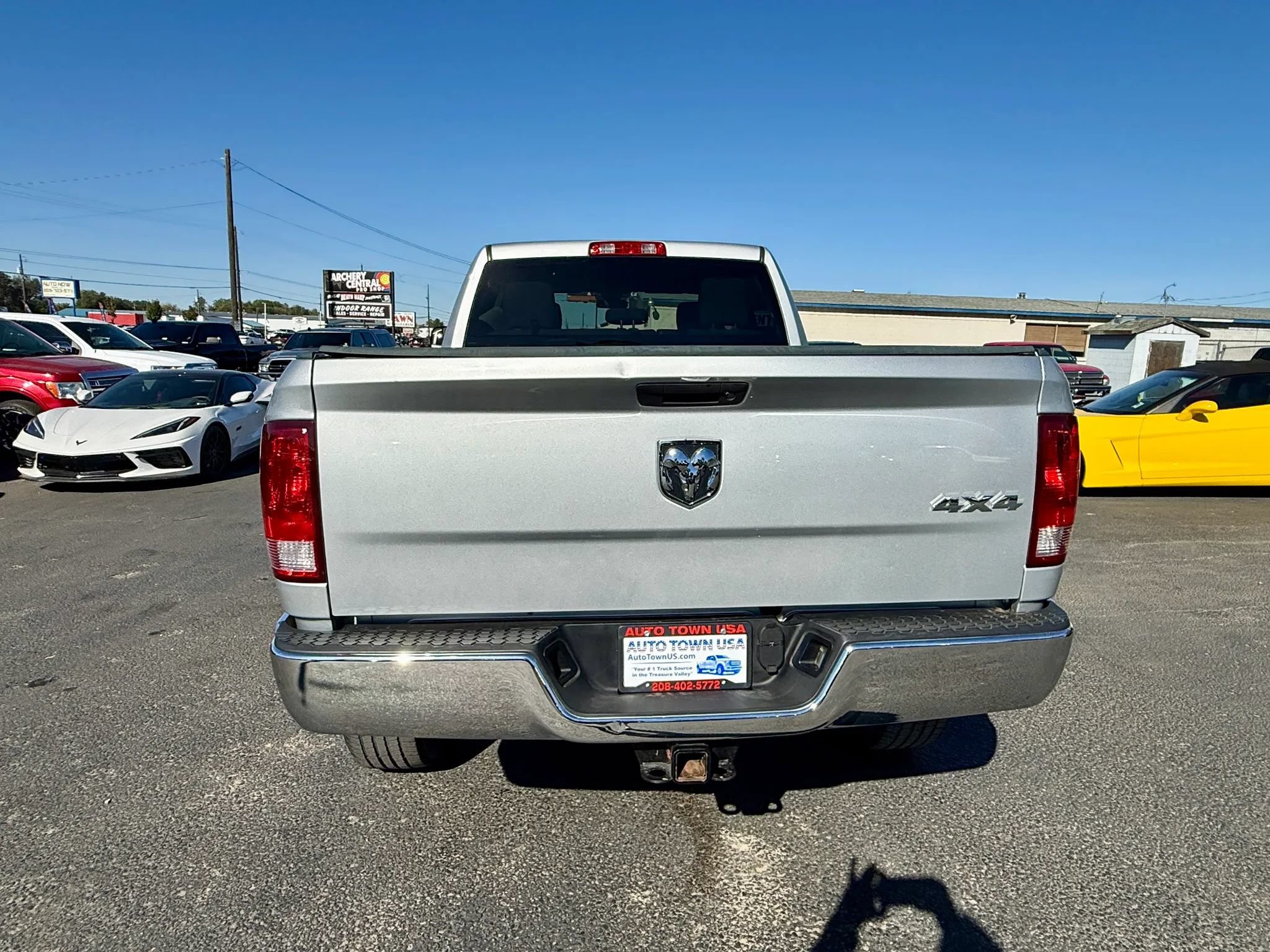 Used 2016 RAM 2500 Tradesman w/ Chrome Appearance Group AWD/4WD image 4