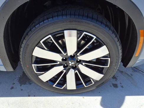 Used 2026 Mitsubishi Outlander SEL FWD image 7