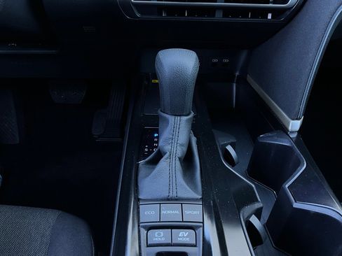 Used 2025 Toyota Camry LE image 23