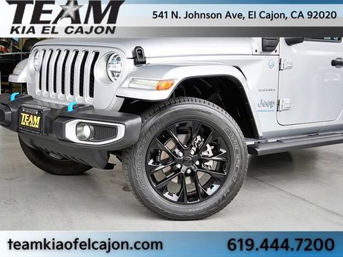 Used 2023 Jeep Wrangler Unlimited Sahara AWD/4WD image 3
