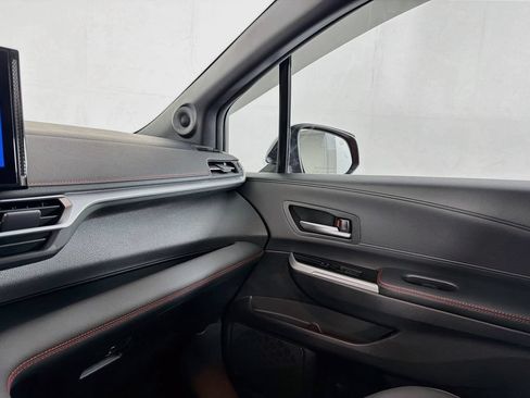 Used 2025 Toyota Sienna XSE w/ XSE Plus Package AWD/4WD image 35