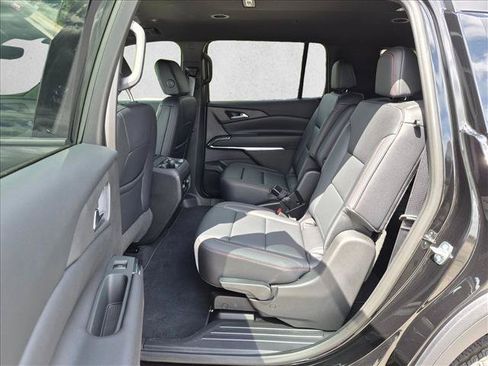 Used 2026 Chevrolet Traverse Z71 w/ Driver Confidence Package AWD/4WD image 19