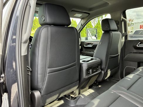 Used 2024 Chevrolet Silverado 1500 RST w/ Convenience Package II AWD/4WD image 16