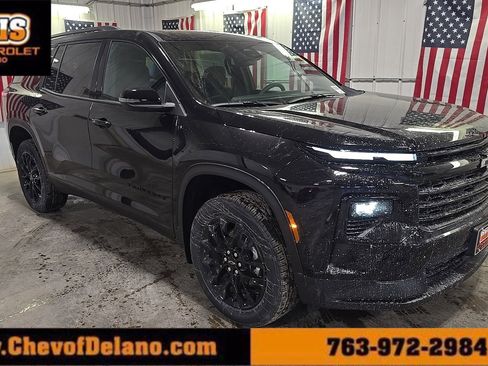 New 2026 Chevrolet Traverse LT image 1