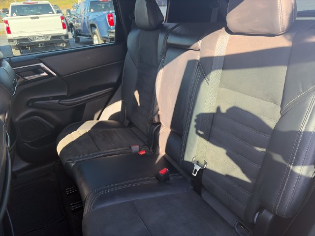 Used 2022 Mitsubishi Outlander SE AWD/4WD image 29