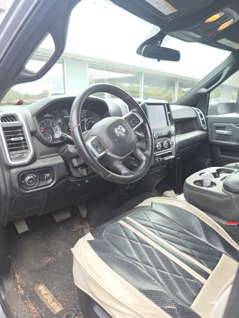 Used 2022 RAM 2500 Big Horn AWD/4WD image 1