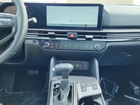 New 2026 Kia Sportage SX image 10