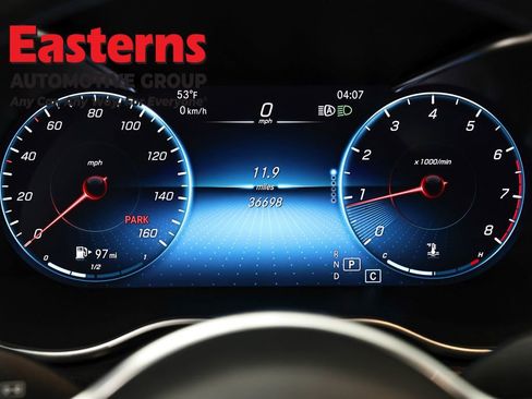 Used 2022 Mercedes-Benz GLC 300 4MATIC w/ Premium Package Lite image 17