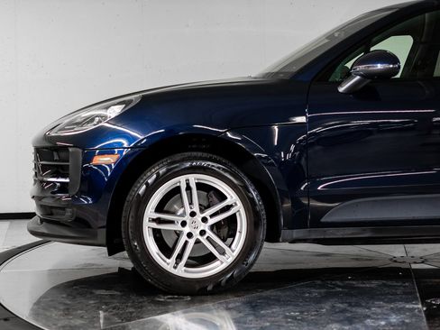 Certified 2020 Porsche Macan AWD/4WD image 11