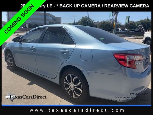 Used 2012 Toyota Camry LE image 2