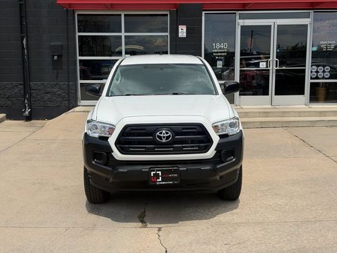 Used 2016 Toyota Tacoma SR RWD image 8