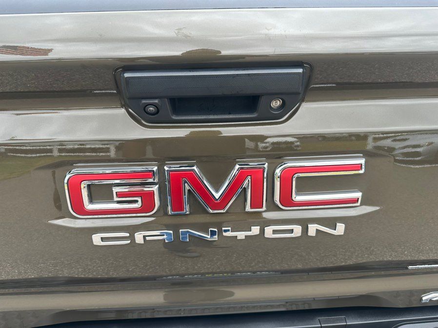 Used 2024 GMC Canyon AT4X AWD/4WD image 32