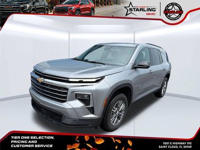 Used 2025 Chevrolet Traverse LT