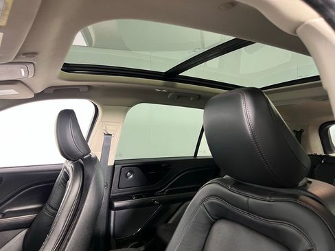 Used 2024 Lincoln Aviator Reserve image 25