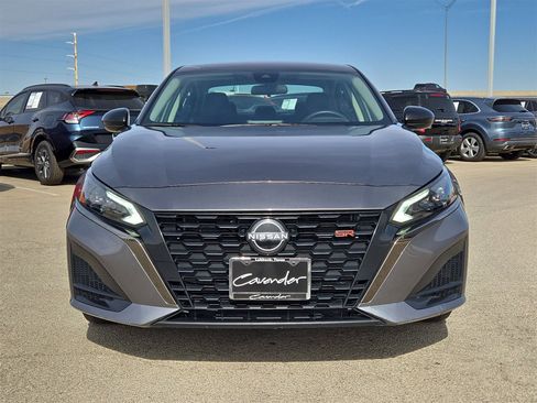Used 2024 Nissan Altima 2.5 SR image 10