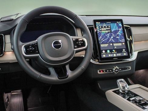 New 2026 Volvo XC90 B5 Ultra w/ Protection Package Premier AWD/4WD image 2