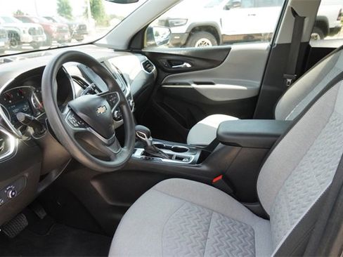 Used 2023 Chevrolet Equinox LT image 19