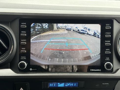 Used 2021 Toyota Tacoma TRD Off-Road w/ Technology Package image 24