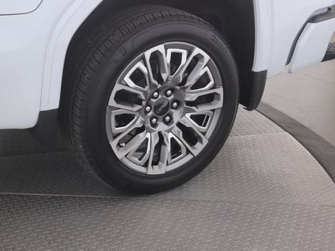 Used 2026 GMC Sierra 1500 Denali Ultimate AWD/4WD image 14