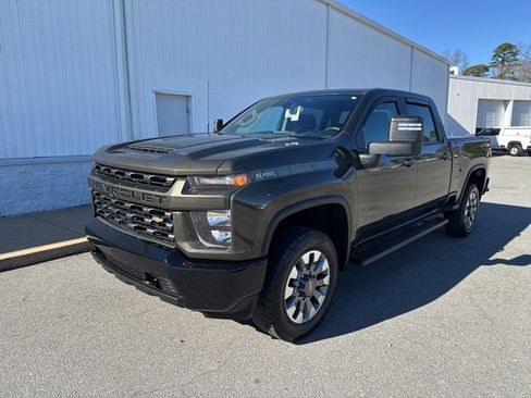 Used 2023 Chevrolet Silverado 2500 Custom w/ Custom Convenience Package image 9