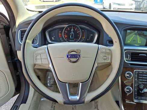 Used 2016 Volvo S60 T5 Premier image 19