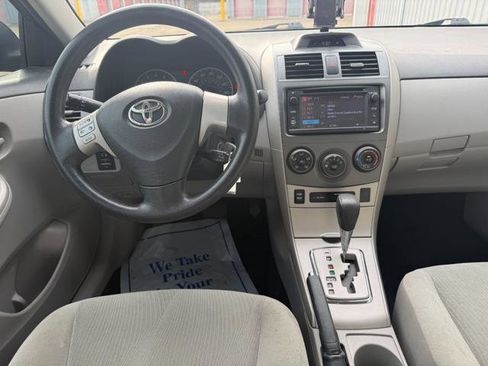 Used 2013 Toyota Corolla LE image 12