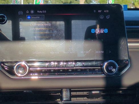 Used 2024 GMC Canyon Elevation w/ Convenience Package image 17