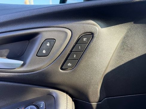 Used 2024 Buick Encore GX Avenir AWD/4WD image 28