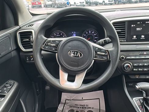 Used 2022 Kia Sportage LX w/ LX FWD Value Edition Package image 17