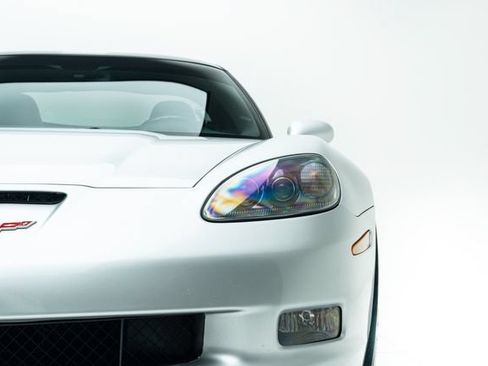 Used 2012 Chevrolet Corvette Grand Sport w/ 2LT Preferred Equipment Group RWD image 7