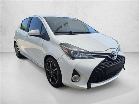 Used 2015 Toyota Yaris SE FWD image 3