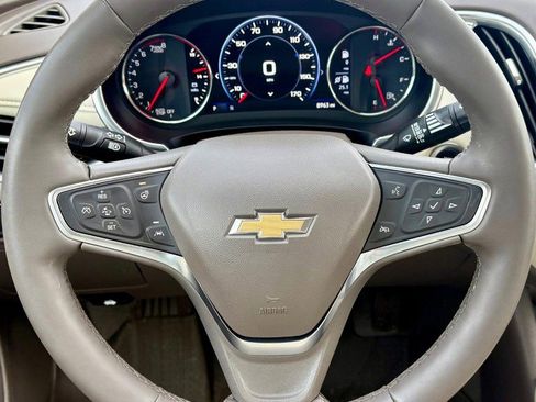 Used 2024 Chevrolet Malibu LT image 19