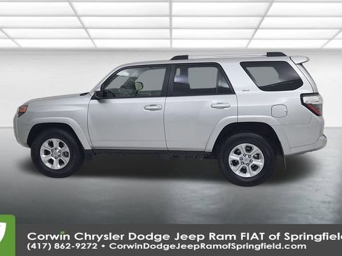 Used 2024 Toyota 4Runner SR5 image 9