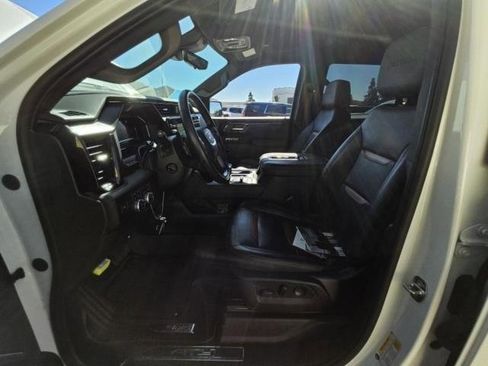 Used 2022 GMC Sierra 1500 AT4 w/ AT4 Premium Package image 4