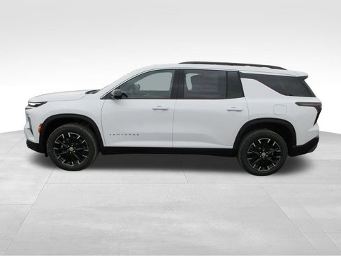 New 2026 Chevrolet Traverse LT w/ Sun and Wheel Package image 2