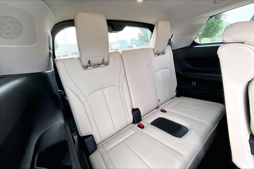 Certified 2024 INFINITI QX60 Luxe w/ Vision Package AWD/4WD image 33
