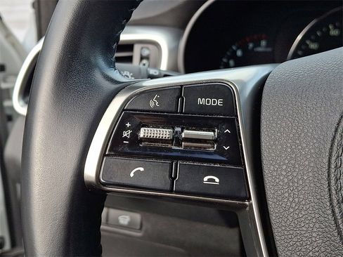 Used 2019 Kia Sorento EX image 21