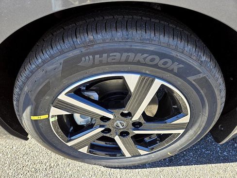 New 2025 Nissan Sentra SV w/ All-Weather Package image 13