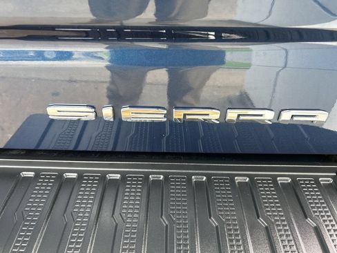 Used 2023 GMC Sierra 1500 Denali w/ Denali Reserve Package AWD/4WD image 34