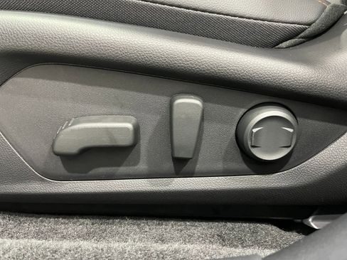 New 2025 Subaru Crosstrek 2.5i Limited image 13