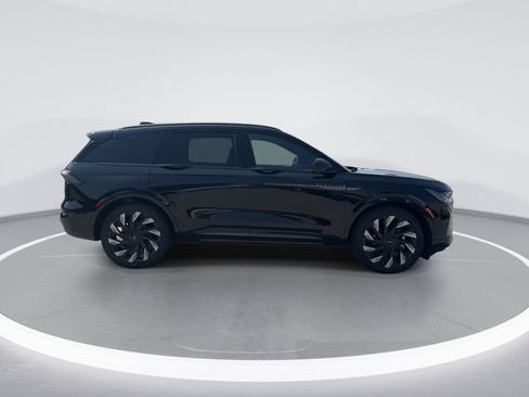 Certified 2024 Lincoln Nautilus Reserve w/ Equipment Group 203A AWD/4WD image 4